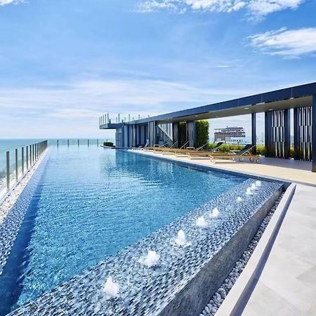 The Base Central Pattaya By Wcc Exterior foto