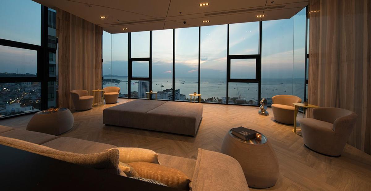 The Base Central Pattaya By Wcc Exterior foto