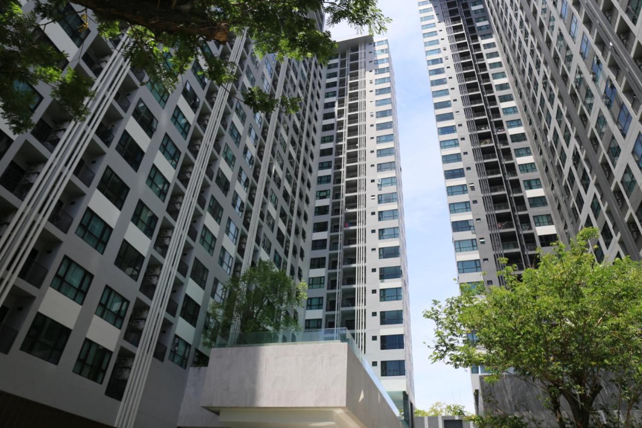 The Base Central Pattaya By Wcc Exterior foto