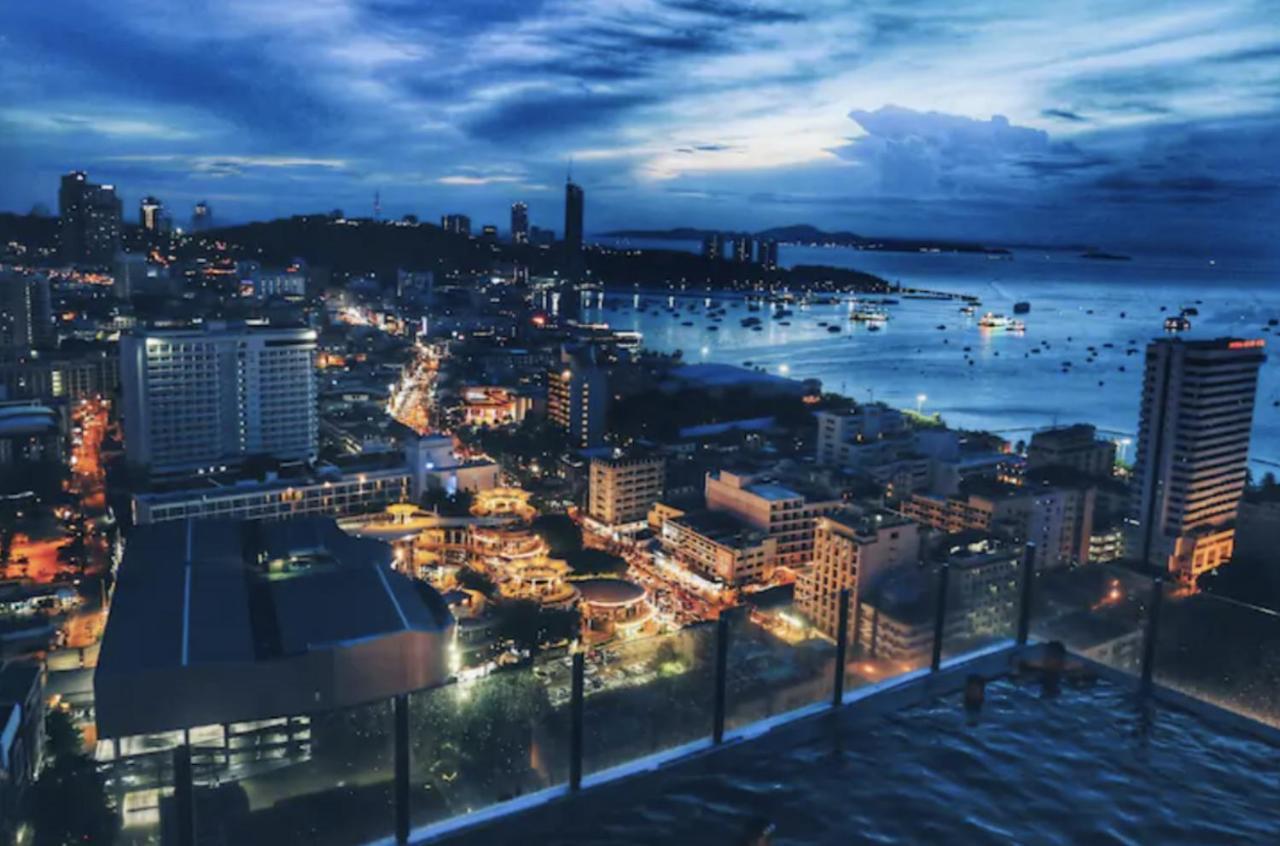 The Base Central Pattaya By Wcc Exterior foto